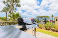Oceania Resort Closest Apt to Eagle Beach with King Bed and Jacuzzi