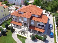 Vacation apartment Torana in Funtana with pool Hotels in Funtana