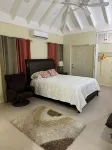 Opal Villa @ The Crest Luxury 4-Bedroom Getaway with Pool & Private Beach Access