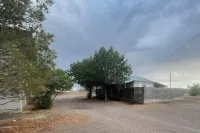 Dickson Casita - Private Guesthouse in Marfa, Texas