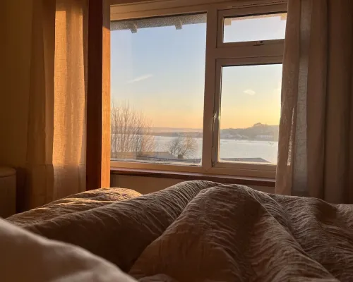 * Fisherman’s Cottage * with panoramic river views 阿普爾多爾住宿飯店