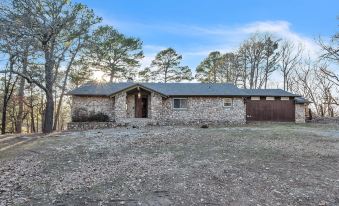 Lakefront Escape On Lake Hudson 5 Bedroom Cabin