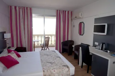 Logis Hotel le Col de l'Ange Hotels in Flayosc