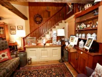 Deer Creek Winery and Watson Estate Bed & Breakfast Hotels in Fayette County