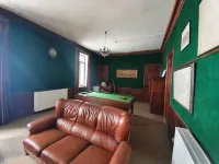Chateau de Bonnevaux Hotels in Balbins