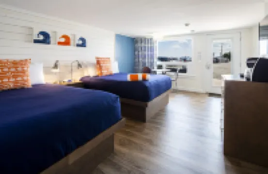 Breakwater Hotel