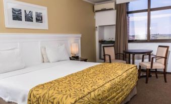 Marques Plaza Hotel