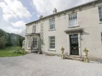 ฮอลมีร์ แบงค์ โรงแรมใกล้Hyning Monastery