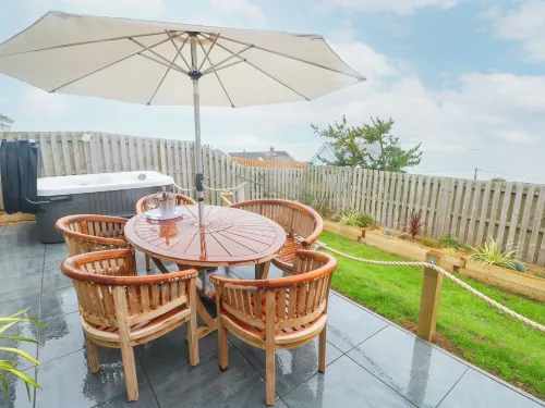 Tŷ Glas Hotels in Saint Donats