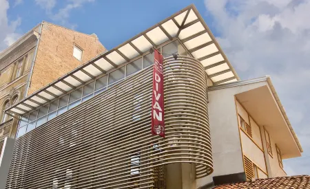 Hotel Divan Отели рядом с достопримечательностью «Мэрия г. Сараево»