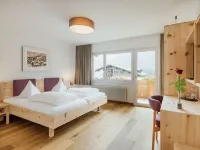 Hotel Krüzli - Dapi 1914 Hotels in Tujetsch