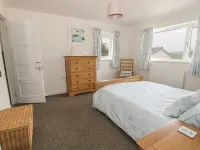 54 the Moorings Hotels in Y Ferwig