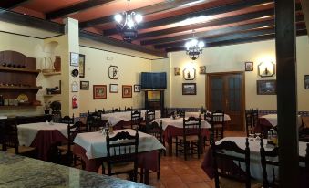 Hostal El Lirio