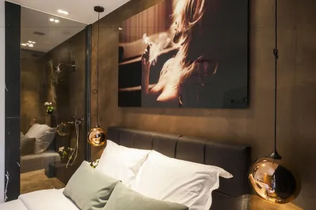 Kaai11 - Riverview Lofts & Suites Отели рядом со станцией Центральная станция Антверпена