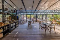 La Villa Vicha, the Originals Relais فنادق في Calvisson
