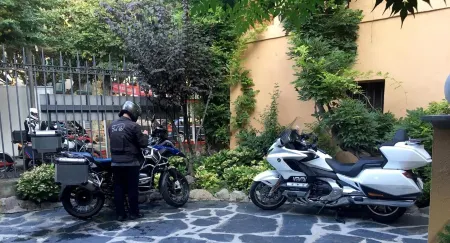 Hotel Andria Отели рядом с достопримечательностью «Cova d'Anes»