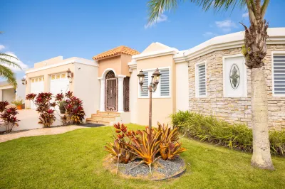 Big Vacation House Hotels in Isabela