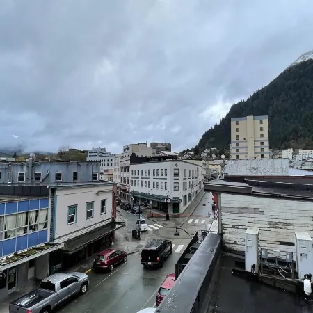 Alaskan Hotel and Bar