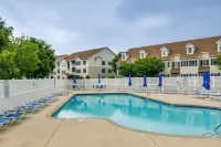 Condo w/ Pool Access ~ 2 Mi to Rehoboth Beach! - Condos
