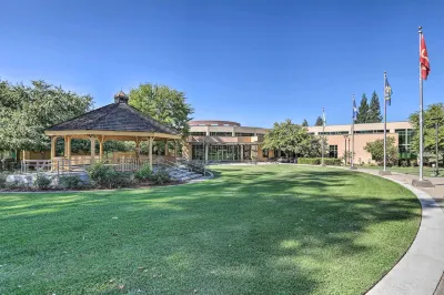 Boho-Chic Folsom Retreat Walkable Location!