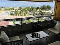Tipanie- Apt F2 PPT w/pool, A/C, high speed Wifi and wonderful view