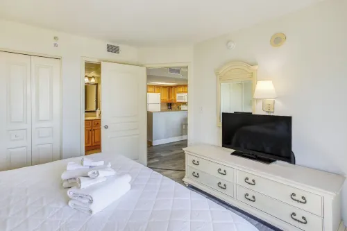 Access to Pool, Beach Ocean-View Myrtle Beach Apt - Private Pools