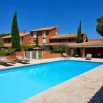 Castillon des Baux Hotels in Maussane les Alpilles