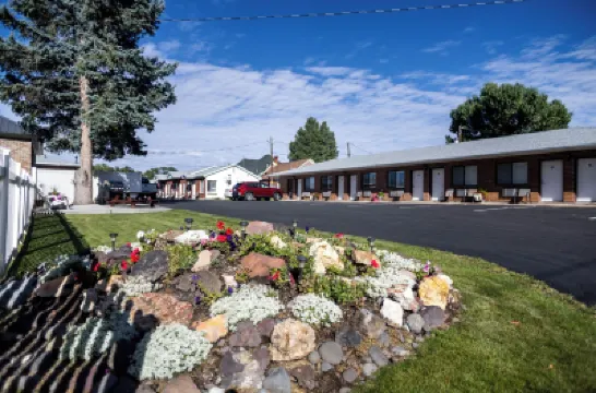 Blue Pine Motel Hotel di 