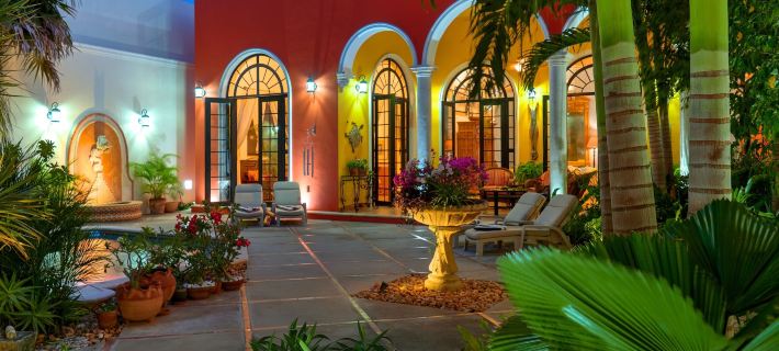 Casa Oasis Guest House and Spa Hotels in Mérida