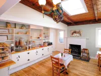 Pequot Hotel Hotels in Oak Bluffs