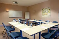 Hôtel du Lac Hotel di Latronquiere