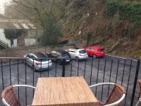 Hôtel les Boucles de Meuse - parking