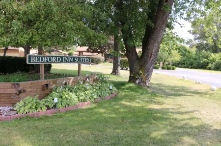 Bed Ford Inn