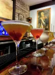 Admiral's Inn and Gunpowder Suites - bar