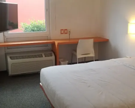 โรงแรมเทคโนโลจิโก้ นอร์เท โรงแรมในชีวาวา