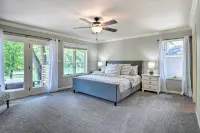 Spacious, Lakefront Home w/ Private Dock! - parking