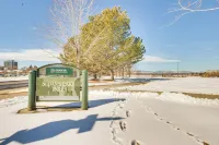Rooftop Deck and Hot Tub Walkable Denver Townhome - Condos