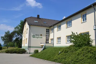 Hotel & Restaurant Bergfried Hotels in Bad Blankenburg