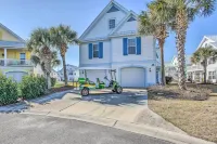 Home w/ Deck: 1 Mi to Surfside Beach Access! - piscine