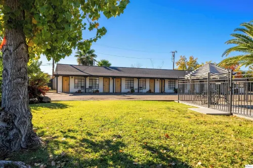 Triangle Motel Hotel di Red Bluff