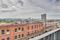 Modern Downtown Birmingham Condo w/ Rooftop Access - Apartemen