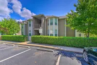 Bright Ozarks Condo w/ Balcony & Lake Views! - 3-Star