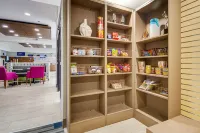 Holiday Inn Express Dublin Hotels in Pulaski