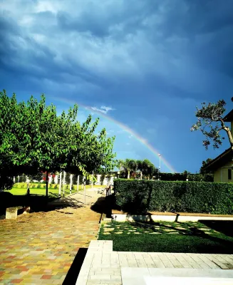 Bed & Breakfast Giardini di Marzo Hotels in Masseria Solicara-gelsi