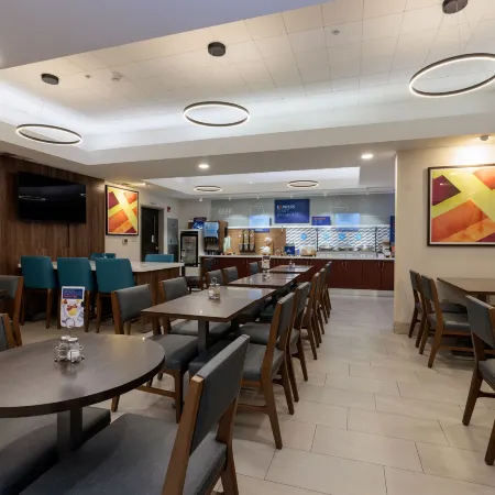 Holiday Inn Express & Suites BERKELEY by IHG