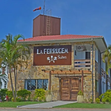 Pousada la Ferrugem Suites