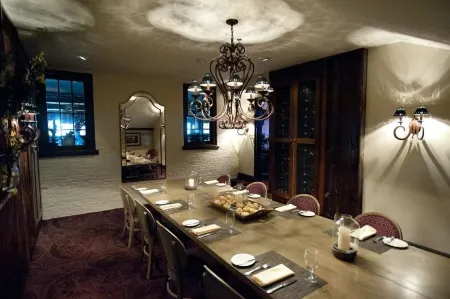 Normandy Farm Hotel & Conference Center Отели в г. Товаменсин Тауншип