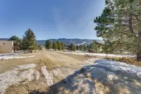 1 Mi to Skiing: Mtn-view Condo in Angel Fire! - 4 stjerner