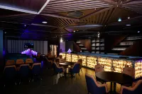 LE ROYALE PALACE Hotels in Yanam