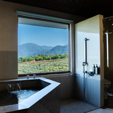 Dalukuan Hotel & SPA